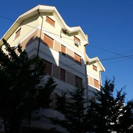 Giardin Seaside Retreat * Golem (Tirana)