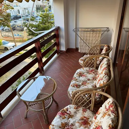 Giardin Seaside Retreat غوليم